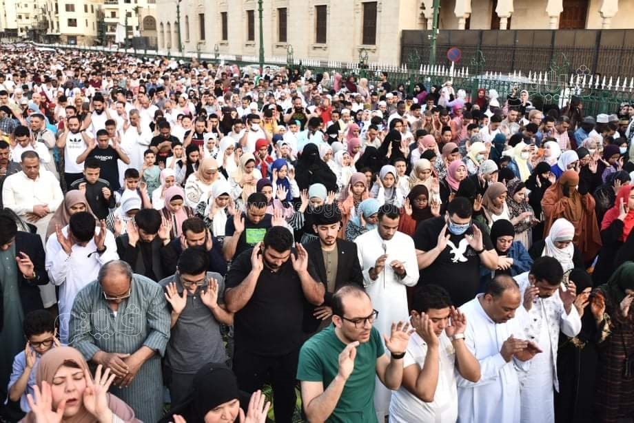 اعداد غير مسبوقة.. صلاة العيد في الأزهر الشريف شكل تاني (75)