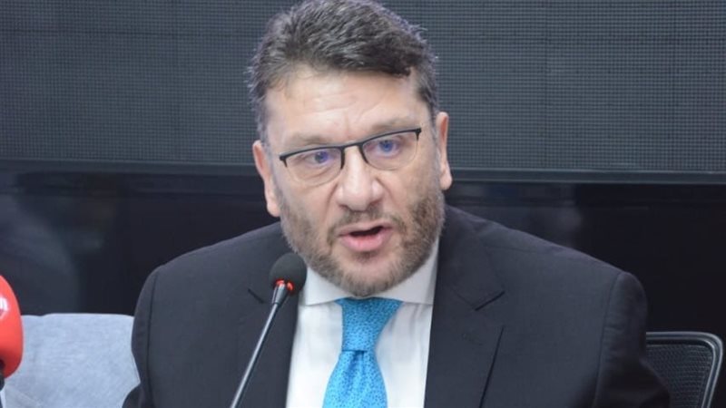 عمرو المنير نائب