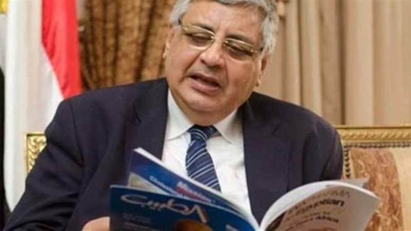 الدكتور محمد عوض