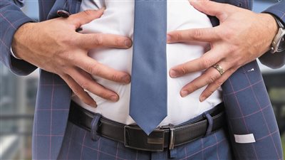 علاج الانتفاخ والغازات للكبار بالأعشاب الطبيعية