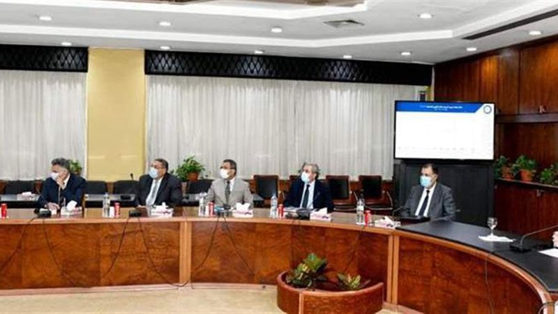  وزير البترول والثروة