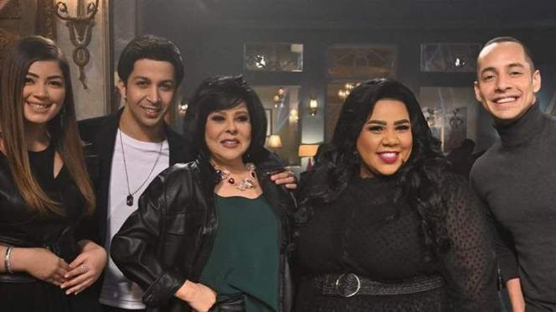 أبطال مسلسل في بيتنا