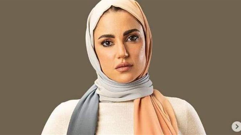 الفنانة درة في كواليس