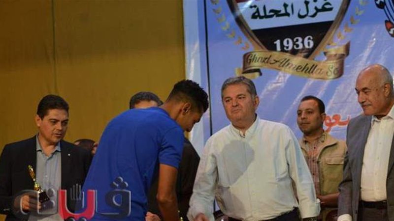 هشام توفيق وزير قطاع