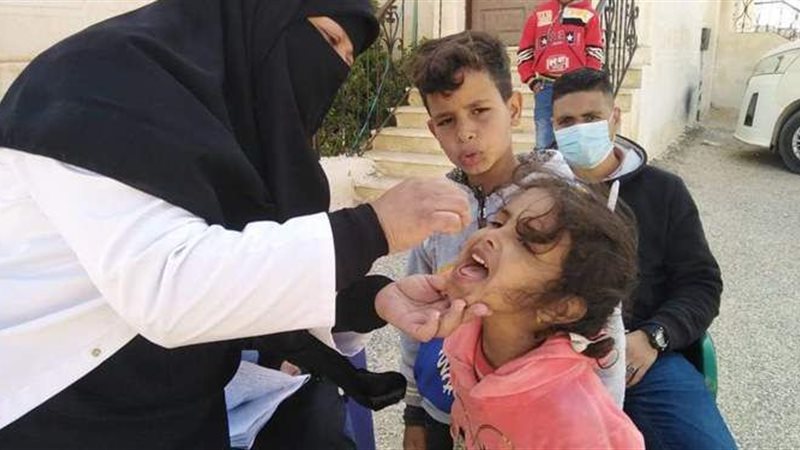 التطعيم ضد شلل الأطفال