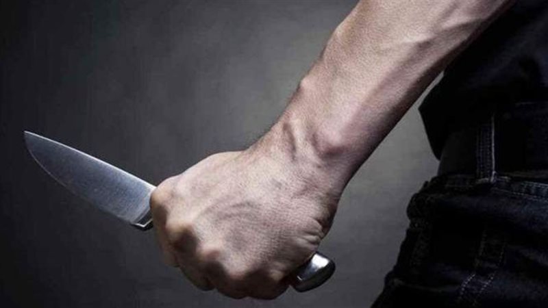 قتل سيدة بآلة حادة