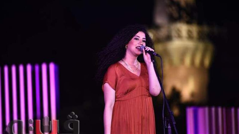 المطربة نوران أبو