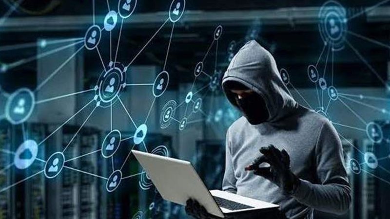 الهجمات الالكترونيه
