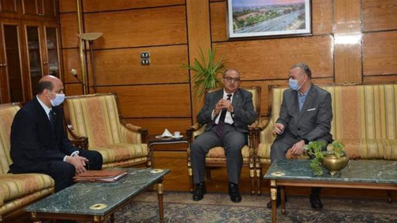 اجتماع رئيس جامعة