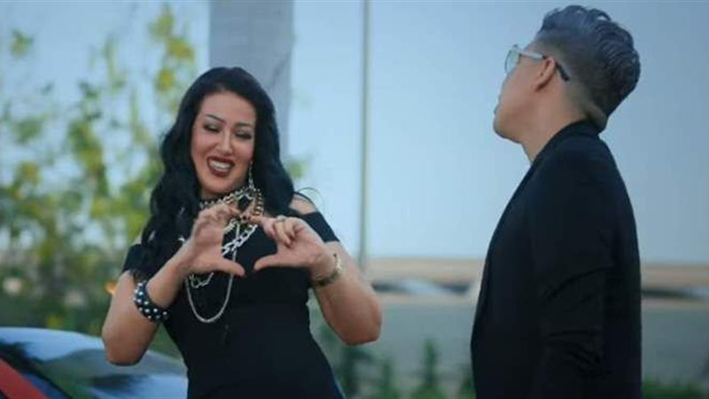 سمية الخشاب وعمر