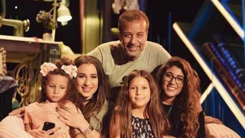 أسرة الفنان شريف