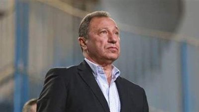 الأهلي وكواليس صفقات 