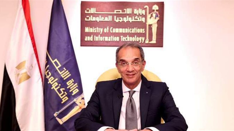 عمرو طلعت وزير الاتصالات