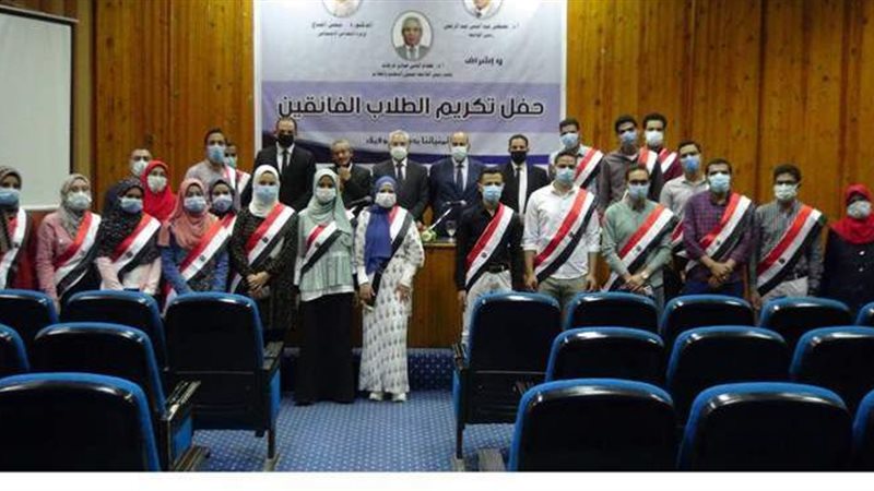 جانب من التكريم