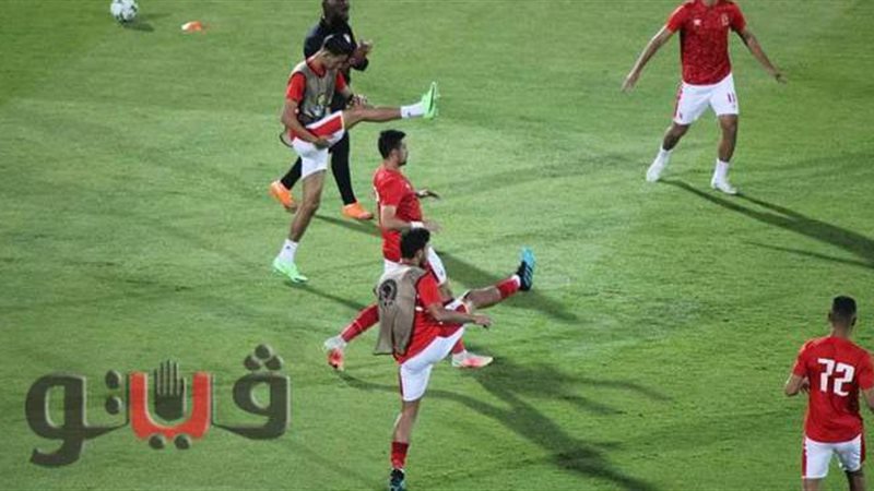 لاعبو الأهلي يجرون