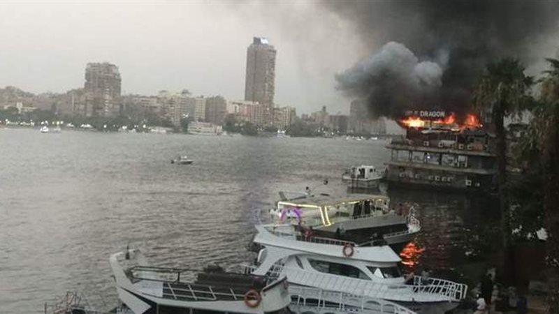 تصاعد السنة اللهب