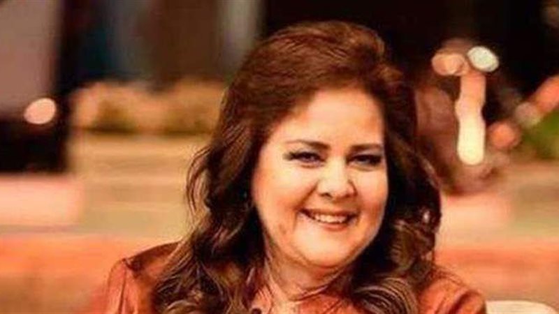 الفنانة دلال عبد