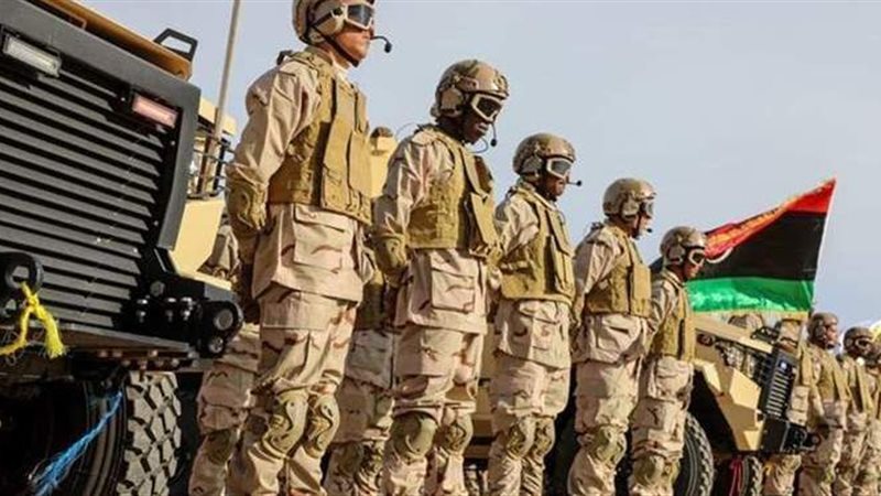 أفراد الجيش الليبي