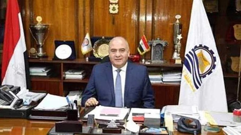محافظ قنا