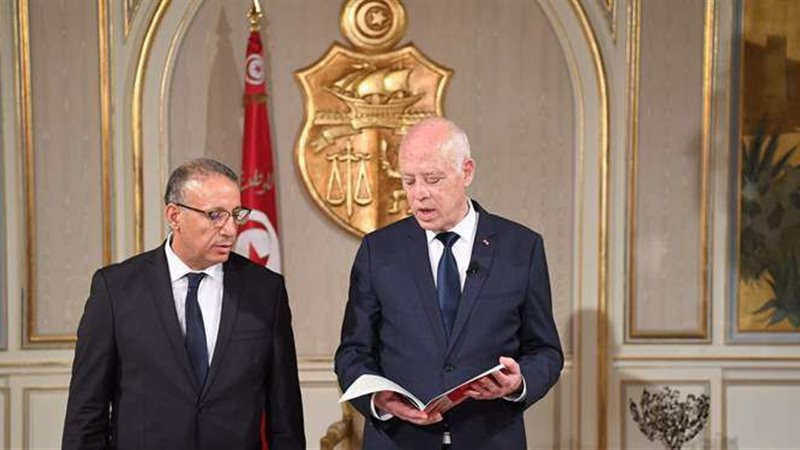 الرئيس التونسي ووزير