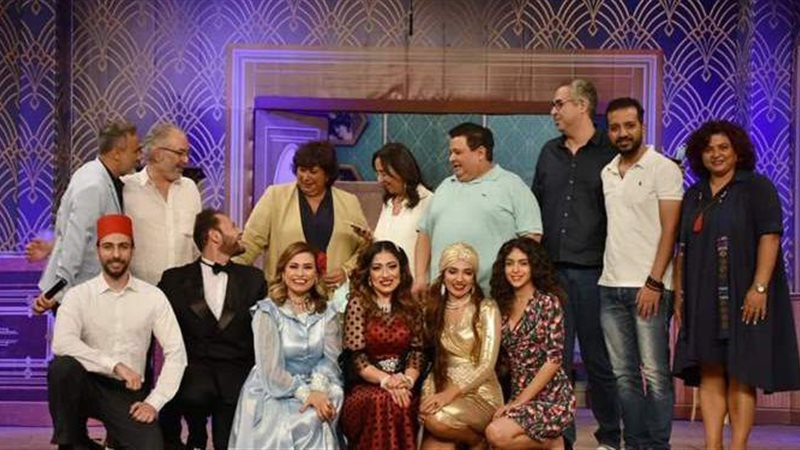 وزيرة الثقافة مع