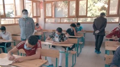 منها التليفون والكمامة.. 5 تنبيهات من التعليم لطلاب الدور الثاني بالثانوية العامة