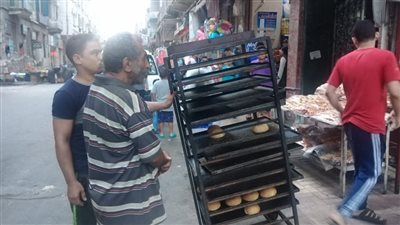 محافظ الإسكندرية يكلف رؤساء الأحياء بإزالة اشغالات الطريق ورفع تعديات الباعة الجائلين لعدم إعاقة حركة المارة
