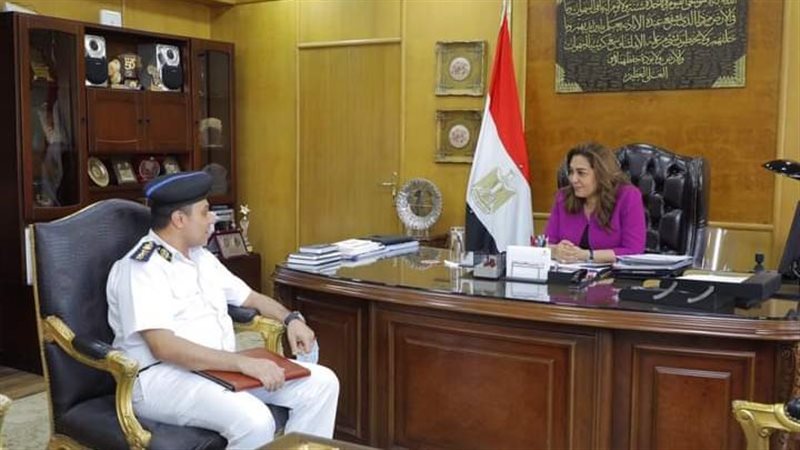 محافظ دمياط تستقبل