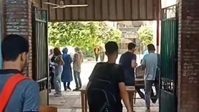  16 ألف طالب يختتمون امتحانات الثانوية العامة في 98 لجنة بأسيوط | فيديو 