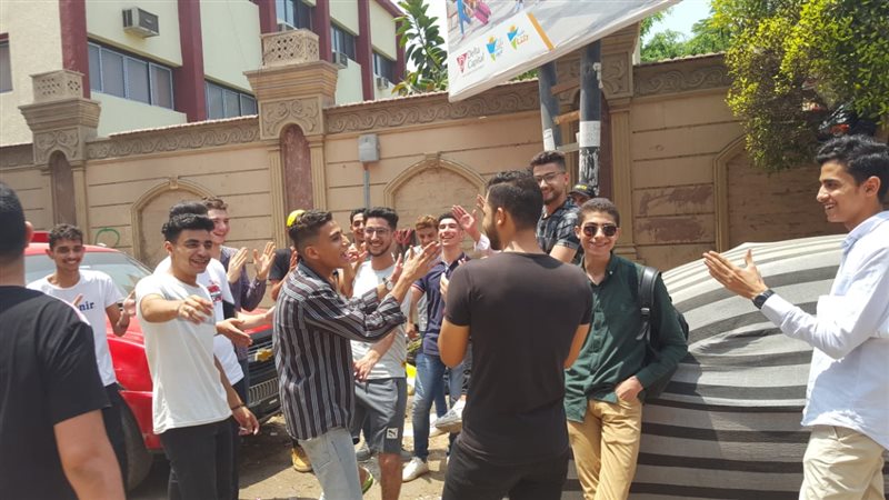 طلاب الثانوية العامة