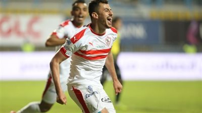 شاهد.. الونش محمولا على الأعناق عقب انتهاء مباراة الزمالك وفيوتشر