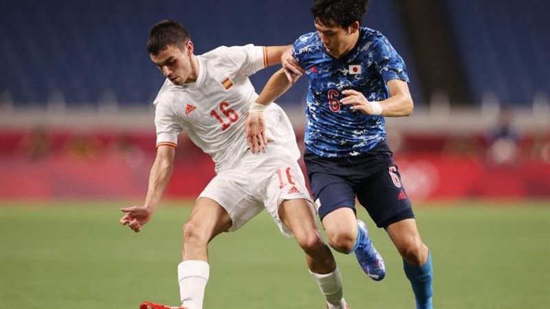 لاعب الوسط الشاب