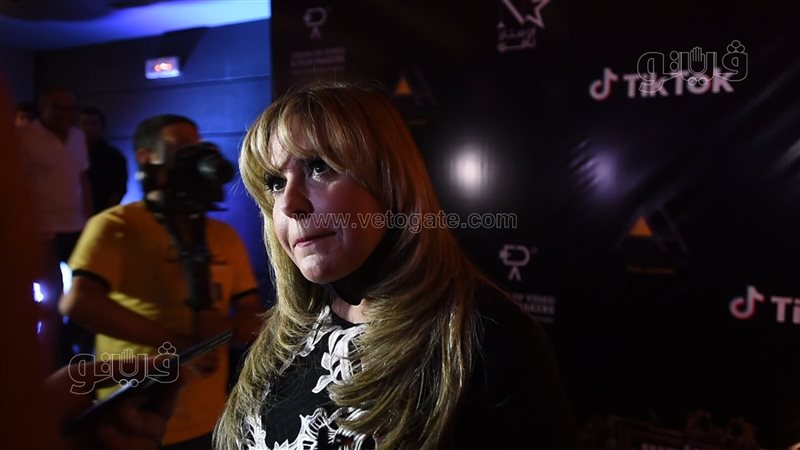 الإنس والنمس