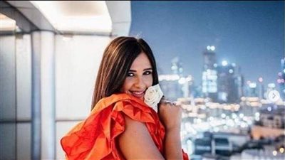 خروج ياسمين عبد العزيز من المستشفى لقضاء فترة نقاهة بالمنزل 