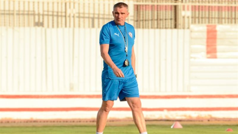 كارتيرون المدير الفني