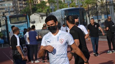 الزمالك يصل إلى إستاد الإسكندرية استعدادا لمواجهة المحلة وسط تشديدات أمنية | صور