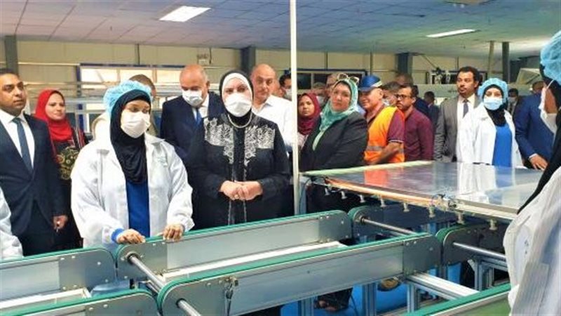 جولة وزيرة التجارة