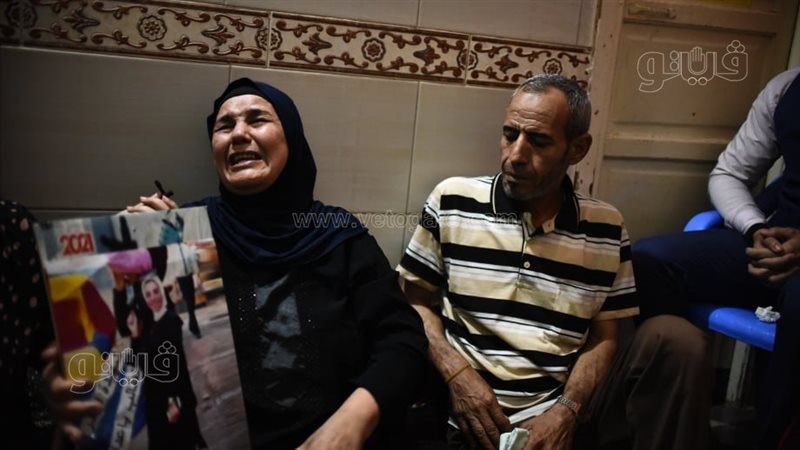 والدة نجلاء فتاة