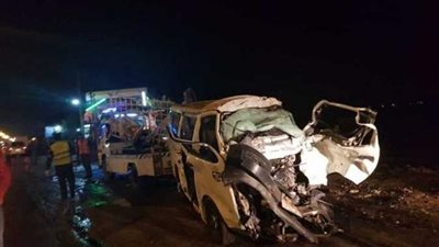 في مشهد مروع.. تفحم ٥ أشخاص في تصادم سيارة ملاكي بأخرى نقل بأسيوط 