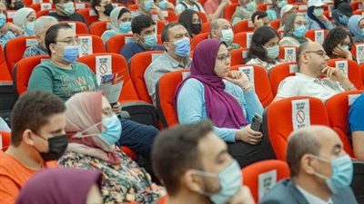 طلاب الثانوية العامة يشاركون في «اليوم المفتوح» بالجامعة اليابانية ‏