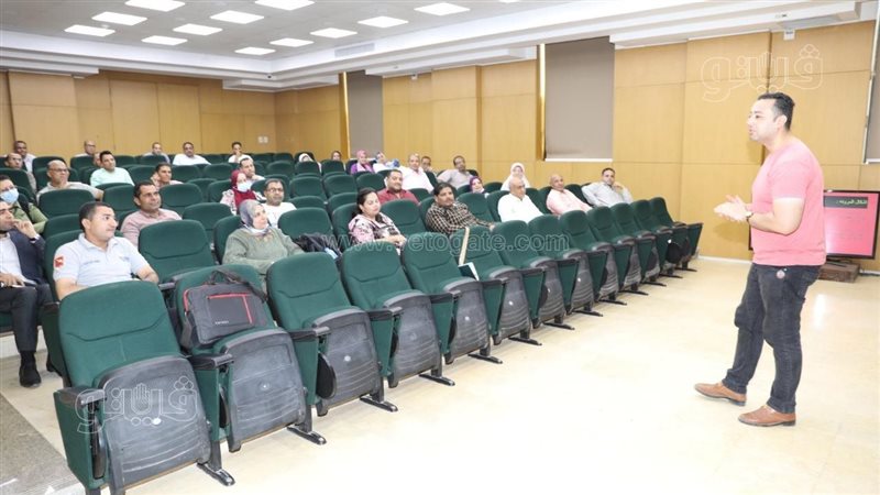 تدريب موظفي المحليات