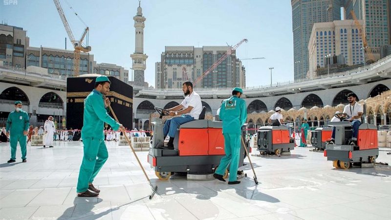 تنظيف المسجد الحرام
