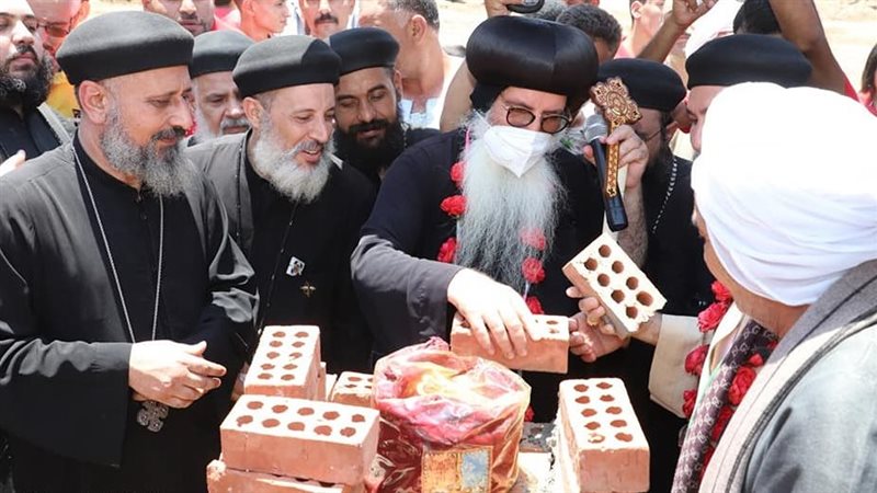 نيافة الأنبا إسحق