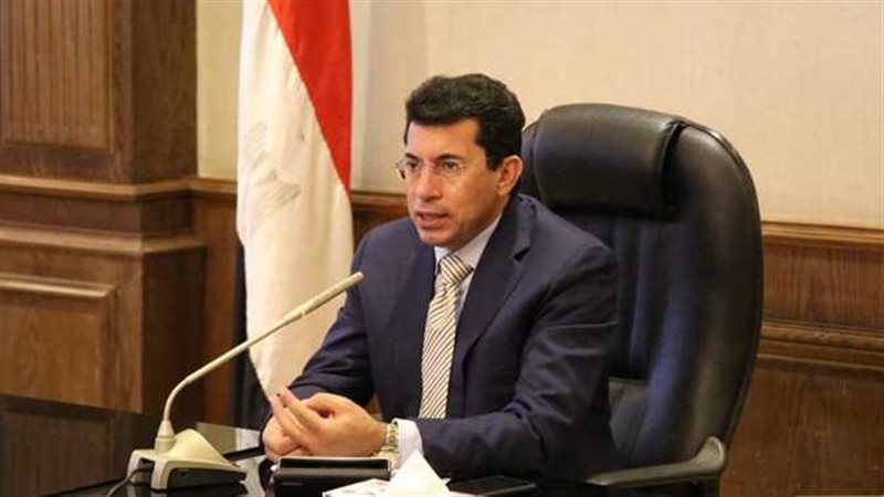 وزير الشباب والرياضة