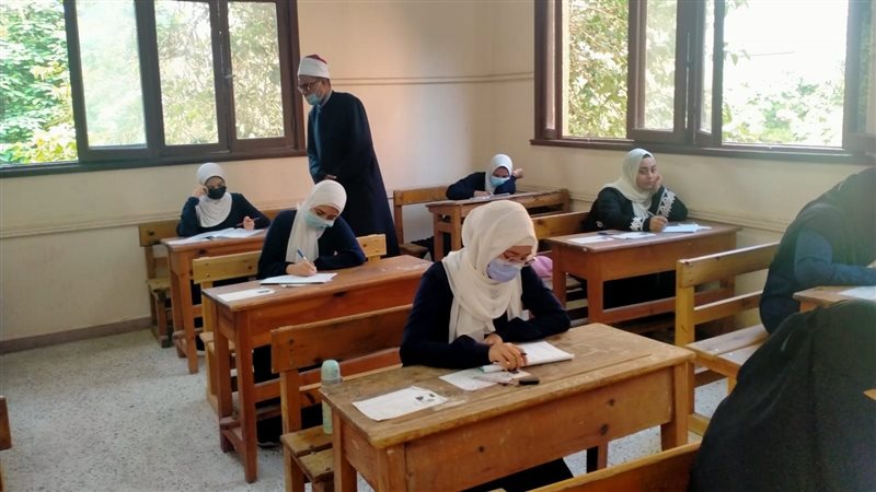 طلاب الثانويه الازهريه