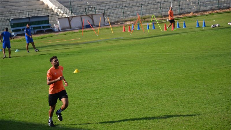 تدريب منفرد لخالد