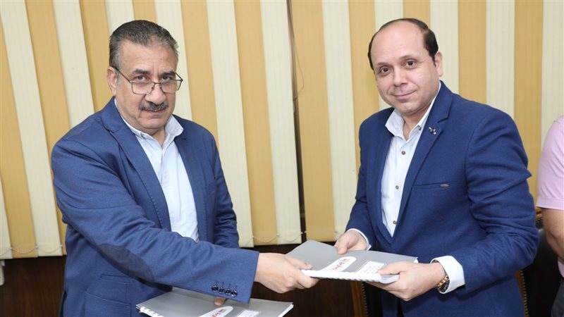 محافظ المنوفية اثناء