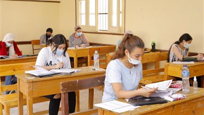 نسب نجاح الثانوية العامة 2021.. علمي علوم 76% ورياضة 76% والأدبي 70%