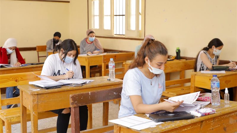 طلاب الثانوية العامة