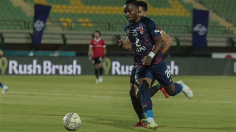 الأهلي ضد طلائع الجيش